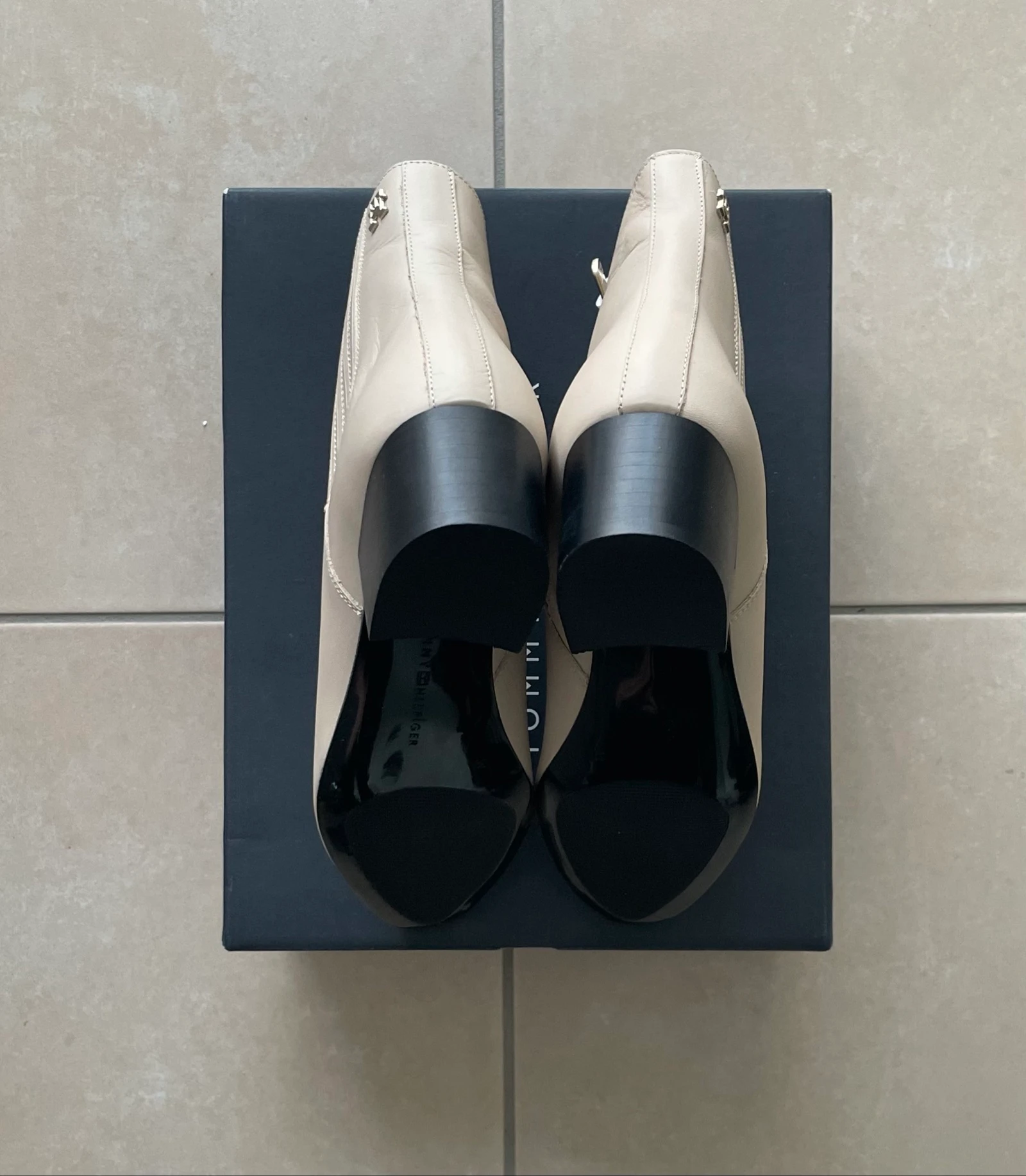 Authentic Tommy Hilfiger ankle boots beige leather 4.4 cm heel size 39 – photo 5
